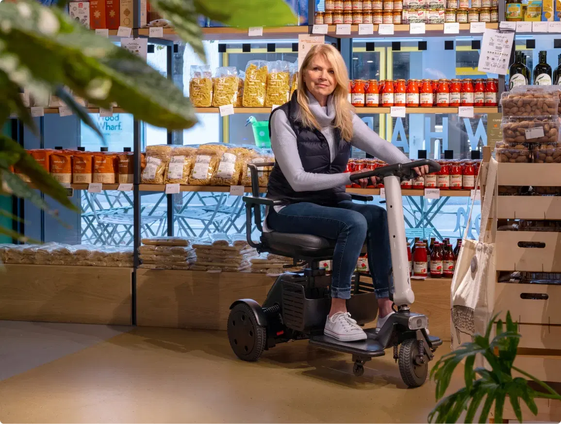 WHILL product SEO section background