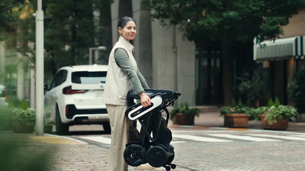 WHILL Model C2 in everyday life