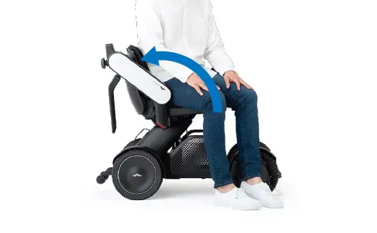 SY⭐︎WHILL . 電動車椅子 未来型！！電動車いすWHILL - YouTube