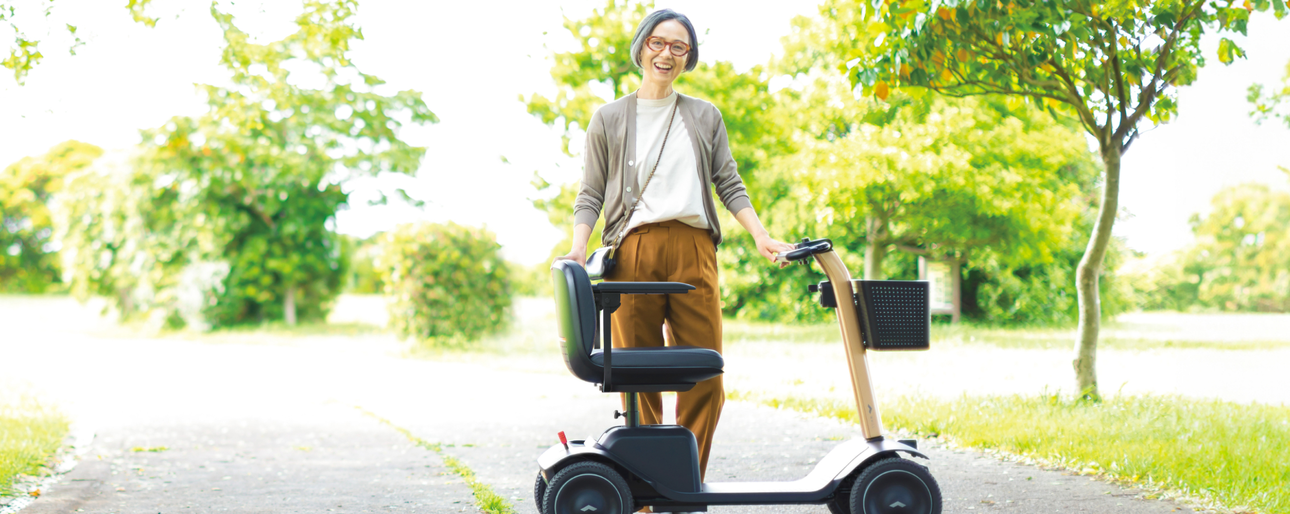 WHILL[ウィル]公式｜製品情報｜WHILL Model S | 近距離